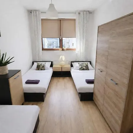 Apartmán With 6 Single Beds Svinoústí